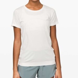 LULULEMON SWIFTLY RELAXED FIT CREW | SIZE 4 | RELAXED FIT | WHITE